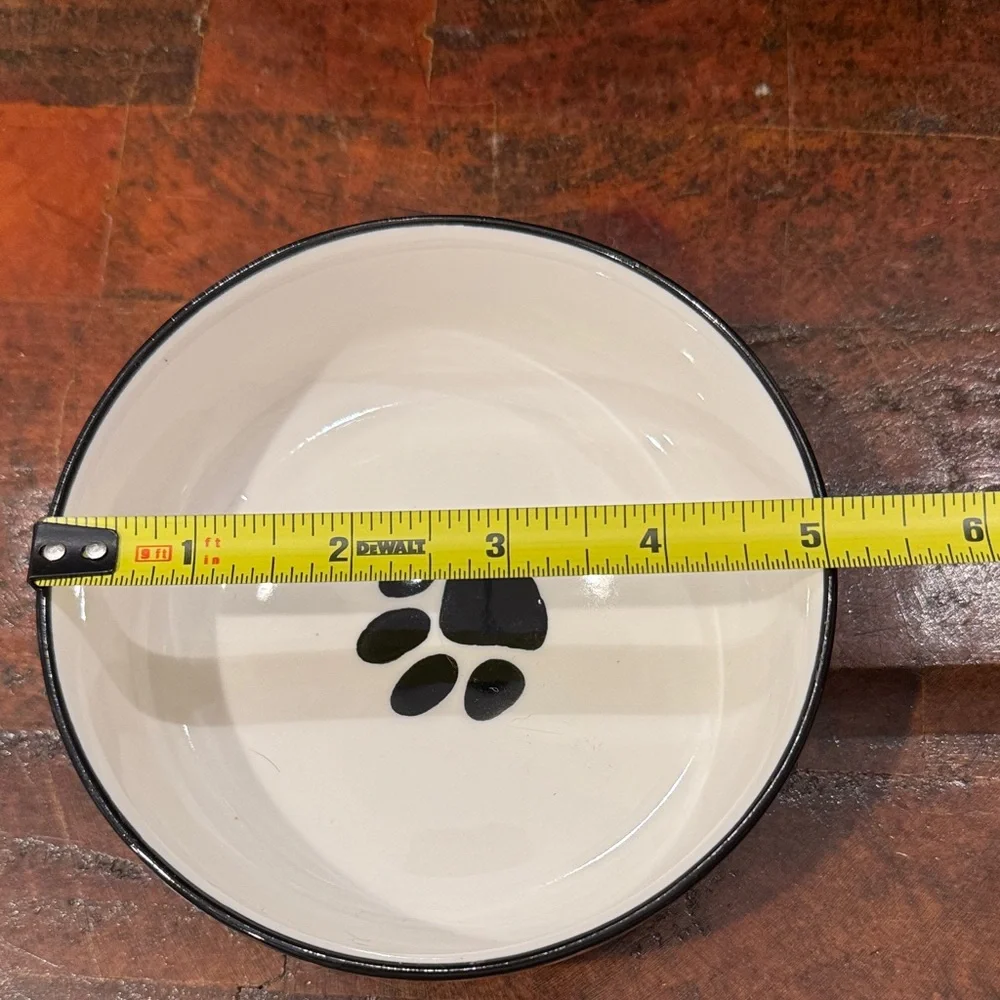 Black and White Pet Bowl with Paw Print (17)